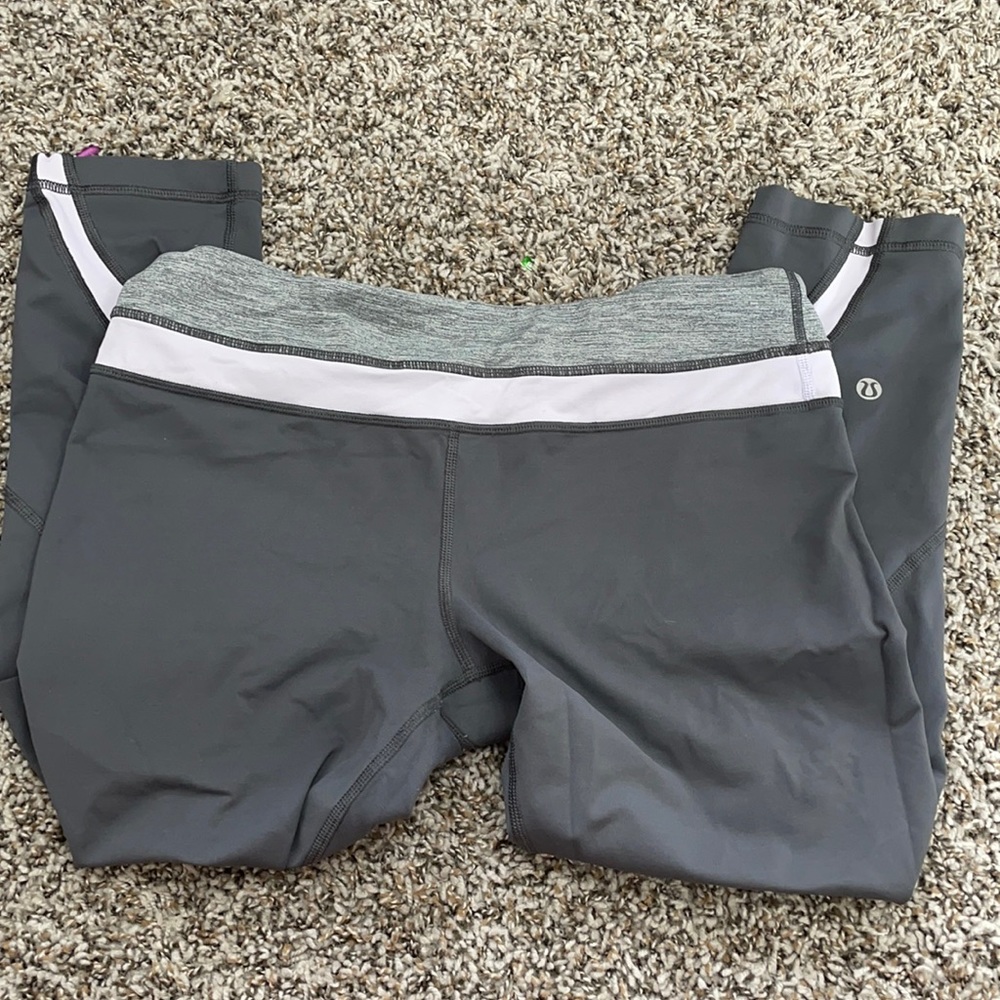 Lululemon grey and purple short leggings